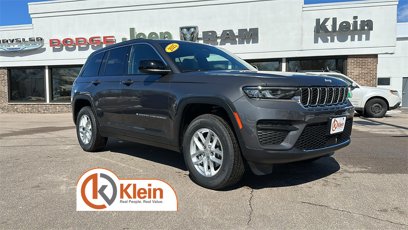 New 2025 Jeep Grand Cherokee Laredo X w/ Trailer Tow Package
