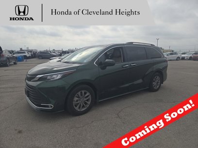 Used 2022 Toyota Sienna XLE