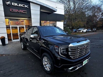 New 2024 GMC Sierra 1500 Denali w/ Technology Package