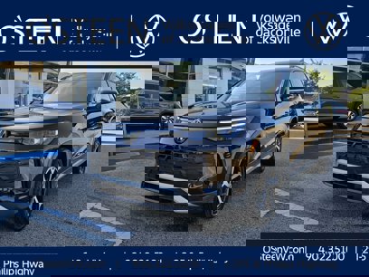 New 2025 Volkswagen Tiguan SE