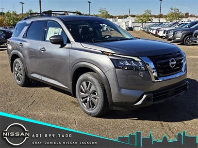 New 2025 Nissan Pathfinder SV w/ SV Premium Package