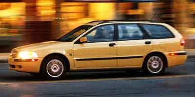 Used 2004 Volvo V40 LSE