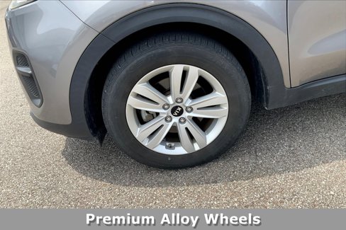 Used 2018 Kia Sportage LX image 9
