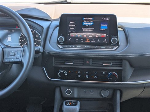 Used 2023 Nissan Rogue S image 17