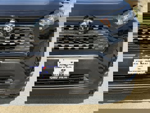 Used 2022 Toyota RAV4 LE image 8
