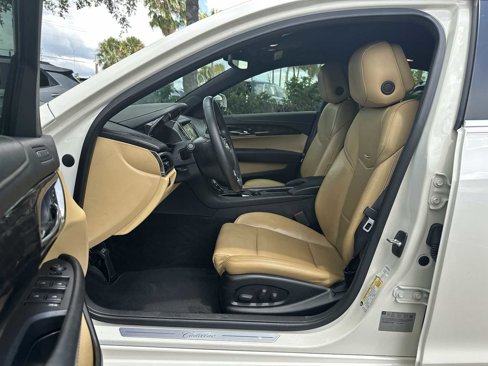 Used 2013 Cadillac ATS Luxury image 2