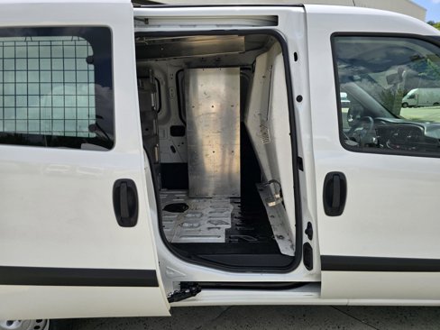 Used 2021 RAM ProMaster City Tradesman w/ Window Group 09 image 17