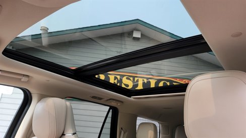 Used 2019 Lincoln Navigator Reserve image 38