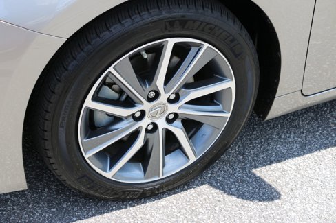 Used 2016 Lexus ES 300h image 14