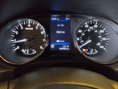 Used 2018 Nissan Rogue S image 23