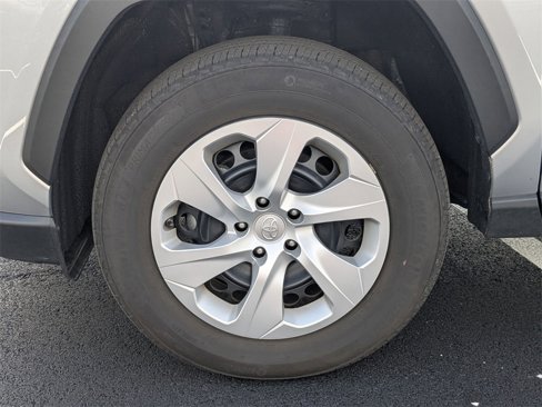 Used 2024 Toyota RAV4 LE image 11