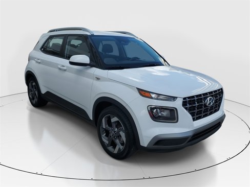 Certified 2023 Hyundai Venue SEL image 2