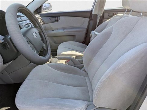 Used 2009 Kia Optima LX image 9