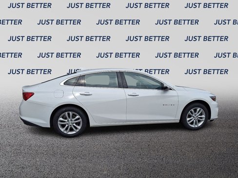 Used 2016 Chevrolet Malibu LT image 6