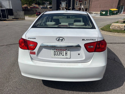 Used 2010 Hyundai Elantra GLS image 5