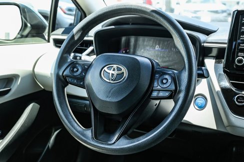 Used 2022 Toyota Corolla LE image 23