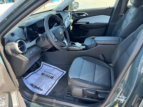 New 2025 Chevrolet Trax LT w/ Driver Confidence Package image 10