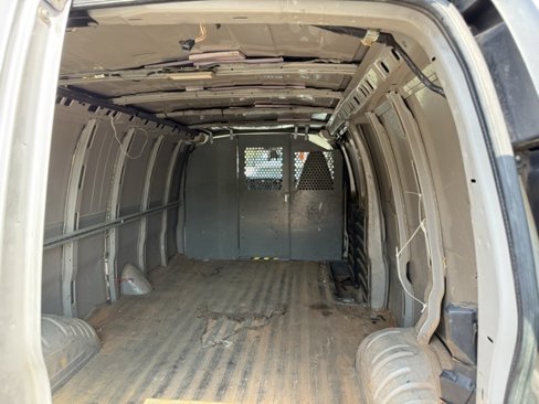 Used 2006 Chevrolet Express 2500 Extended image 12