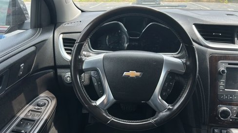 Used 2016 Chevrolet Traverse LT image 9
