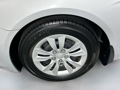 Used 2011 Hyundai Sonata GLS image 28