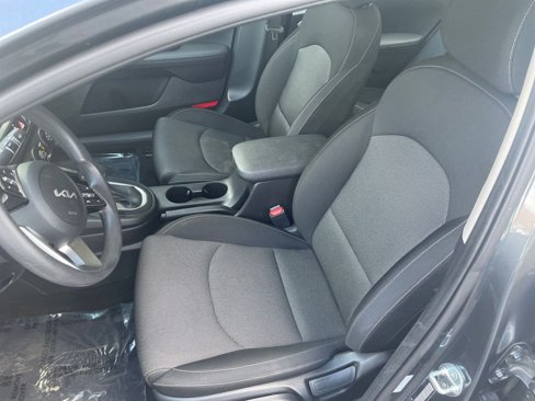 Used 2024 Kia Forte LXS image 32