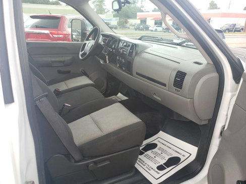 Used 2009 Chevrolet Silverado 2500 W/T image 9