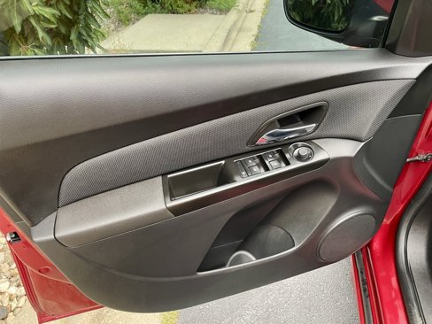 Used 2014 Chevrolet Cruze LTZ image 18