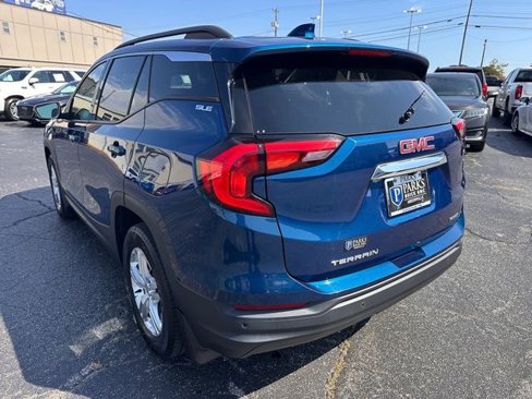 Used 2020 GMC Terrain SLE w/ Driver Convenience Package image 8