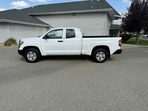 Used 2019 Toyota Tundra SR image 2