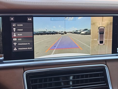 Certified 2021 Porsche Panamera image 18