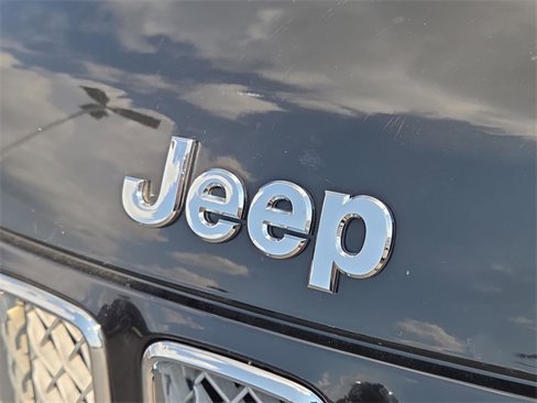 Used 2017 Jeep Compass High Altitude image 28