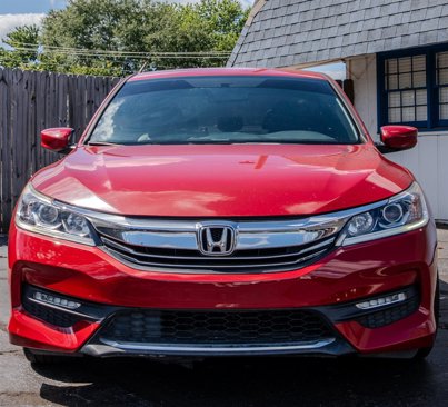 Used 2017 Honda Accord Sport image 8