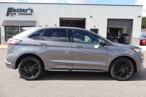 Used 2022 Ford Edge ST-Line w/ Class II Trailer Tow Package image 9