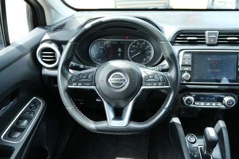 Used 2020 Nissan Versa SR image 23