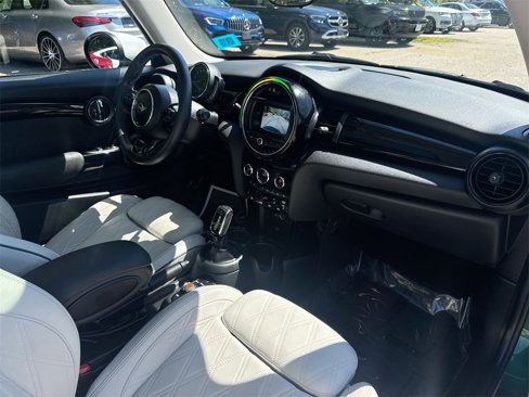 Used 2020 MINI Cooper S w/ Signature Upholstery Package image 24