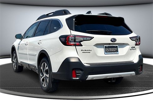 Used 2022 Subaru Outback Limited image 4