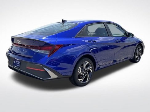 New 2025 Hyundai Elantra Sport image 5