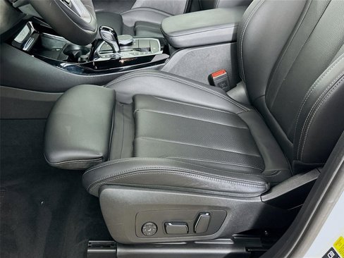 Certified 2024 BMW X3 xDrive30i w/ Convenience Package image 19