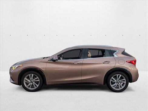 Used 2018 INFINITI QX30 Premium w/ Cargo Package image 8