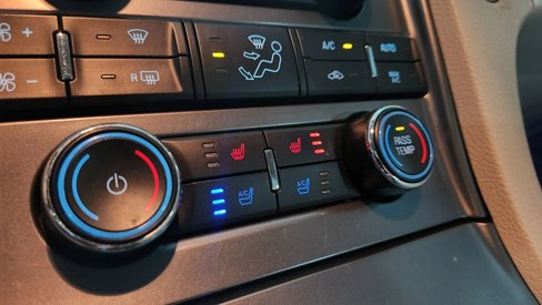 Used 2010 Ford Taurus Limited image 31