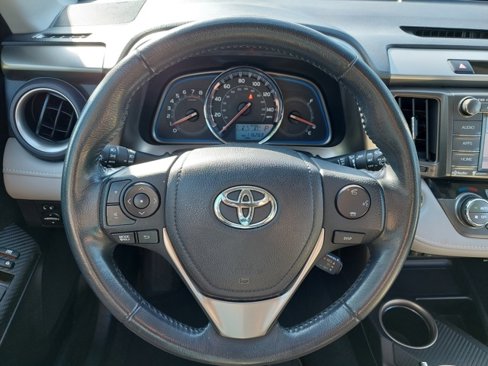 Used 2014 Toyota RAV4 Limited image 31
