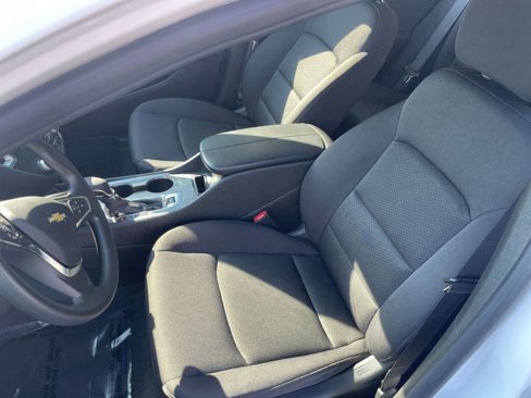 Used 2024 Chevrolet Malibu LT image 32