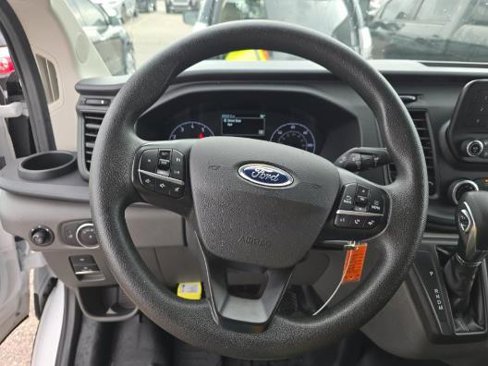 Used 2022 Ford Transit 250 Low Roof AWD image 15