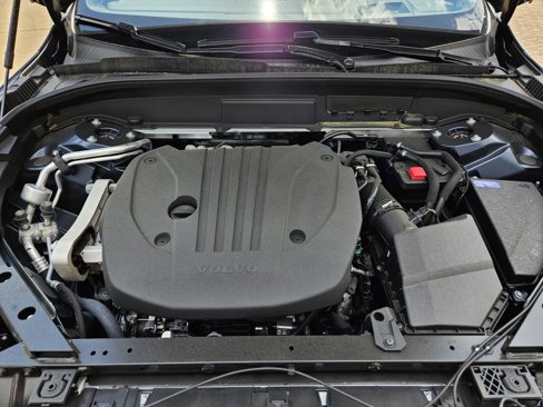 New 2025 Volvo XC60 B5 Ultra w/ Protection Package Premier image 14