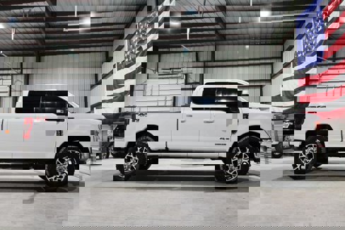 Used 2020 Ford F250 Lariat w/ Lariat Value Package image 14