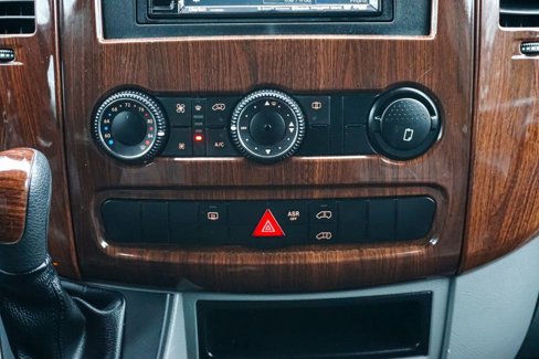 Used 2013 Mercedes-Benz Sprinter 2500 image 22