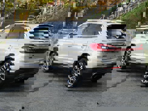 Used 2016 Lincoln MKX Reserve w/ Technology Package image 3