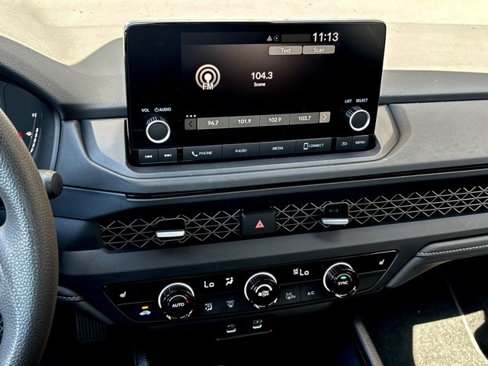 Used 2025 Honda Accord SE image 21