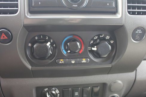 Used 2008 Nissan Xterra S image 36