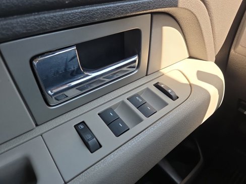 Used 2010 Ford F150 XLT image 29